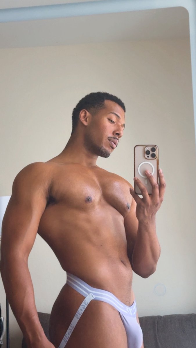 Hot Lunch tweet media