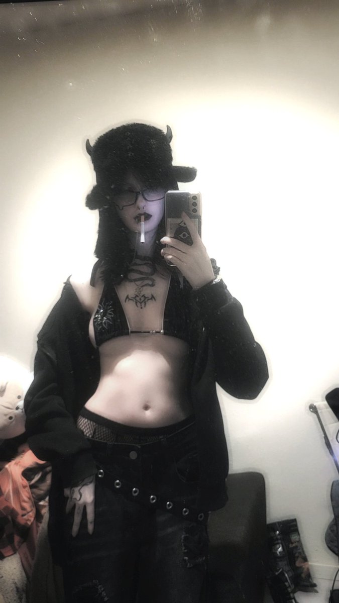 sm0ltiddym0thgf tweet media