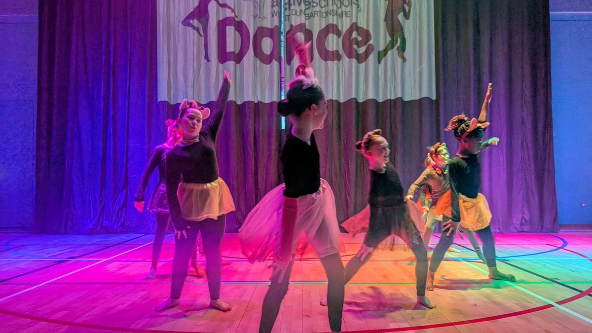 Dalreoch Primary & ELCC tweet media