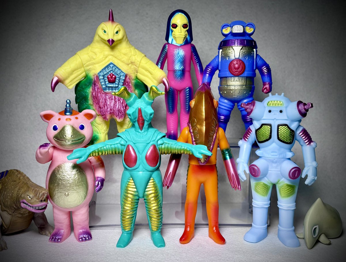 KAIJU COLORS 2』 発売日に4店舗回り10体入手。 5種出て残り2種は 