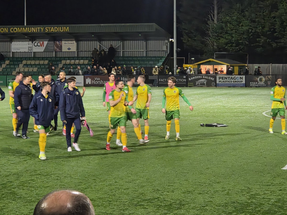 Lardy Army tweet media