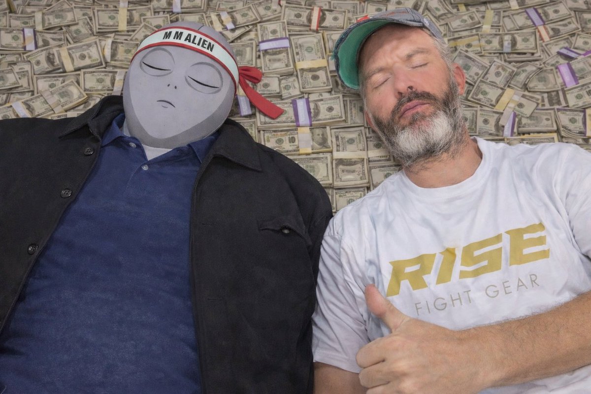 TheMMAlien👊🏼👽👊🏼 tweet media