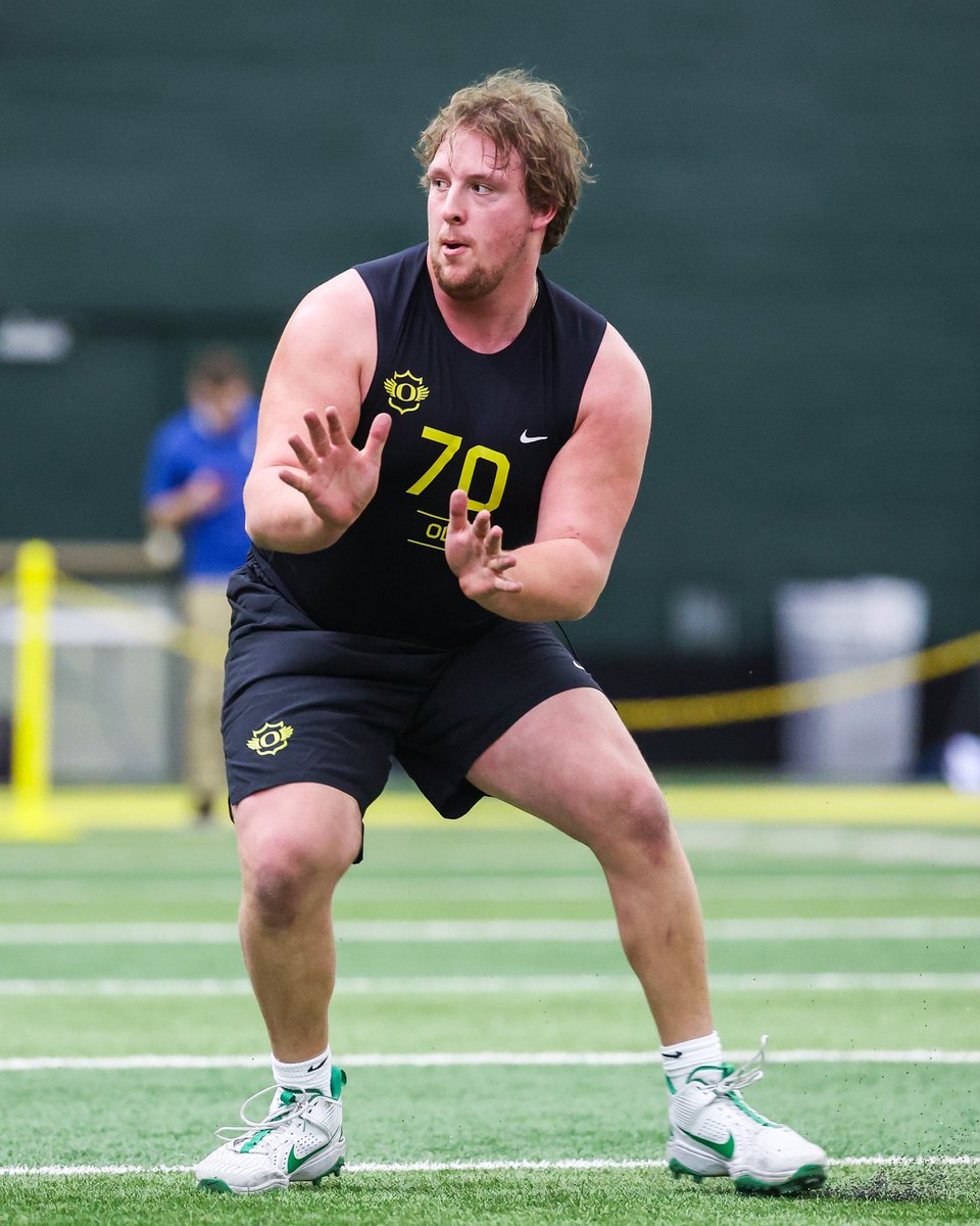 Oregon Football tweet media