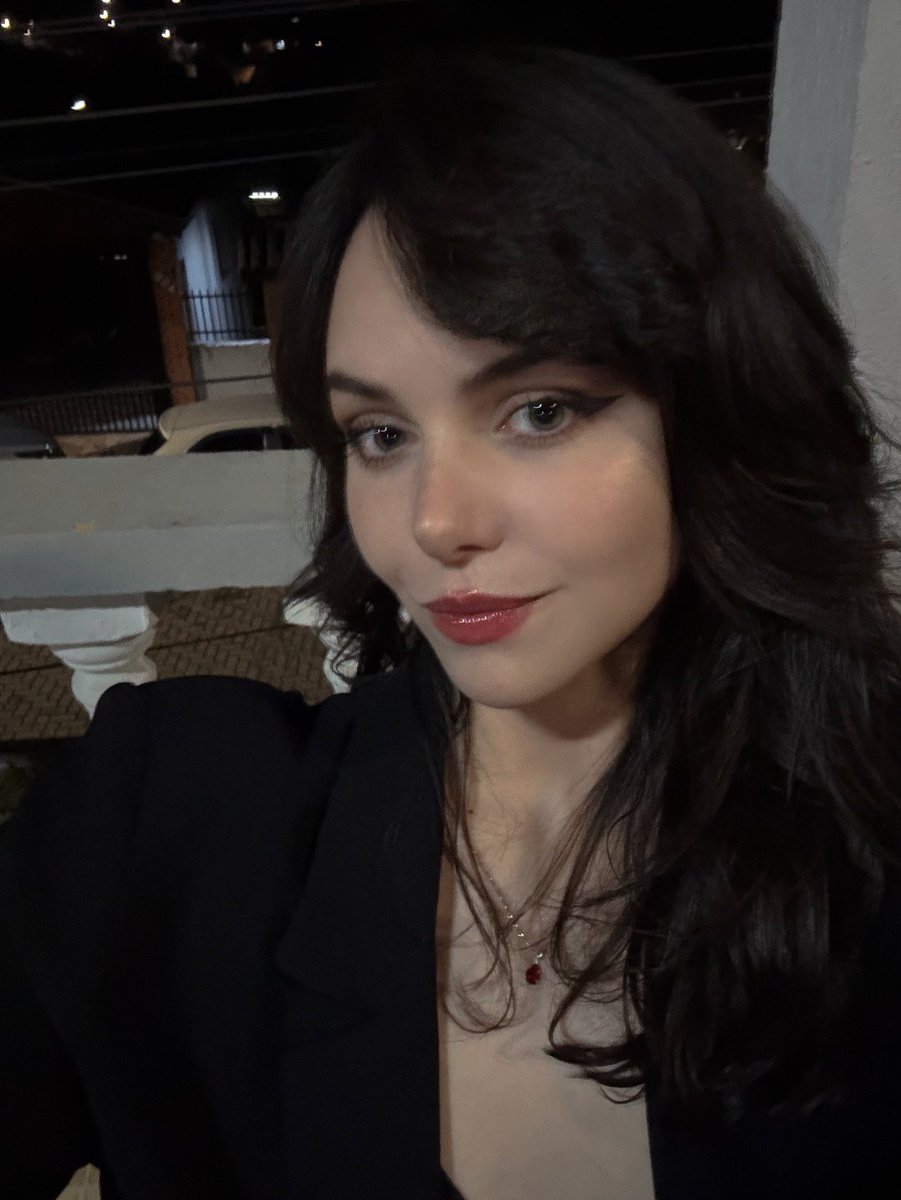 ʚ( [:🧛🏻‍♀️:] _ )˖̣̣̣ ͜♡⃝‧ ˚. ⛪️🎼