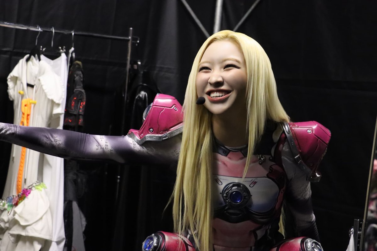 MAYA GLOBAL tweet media