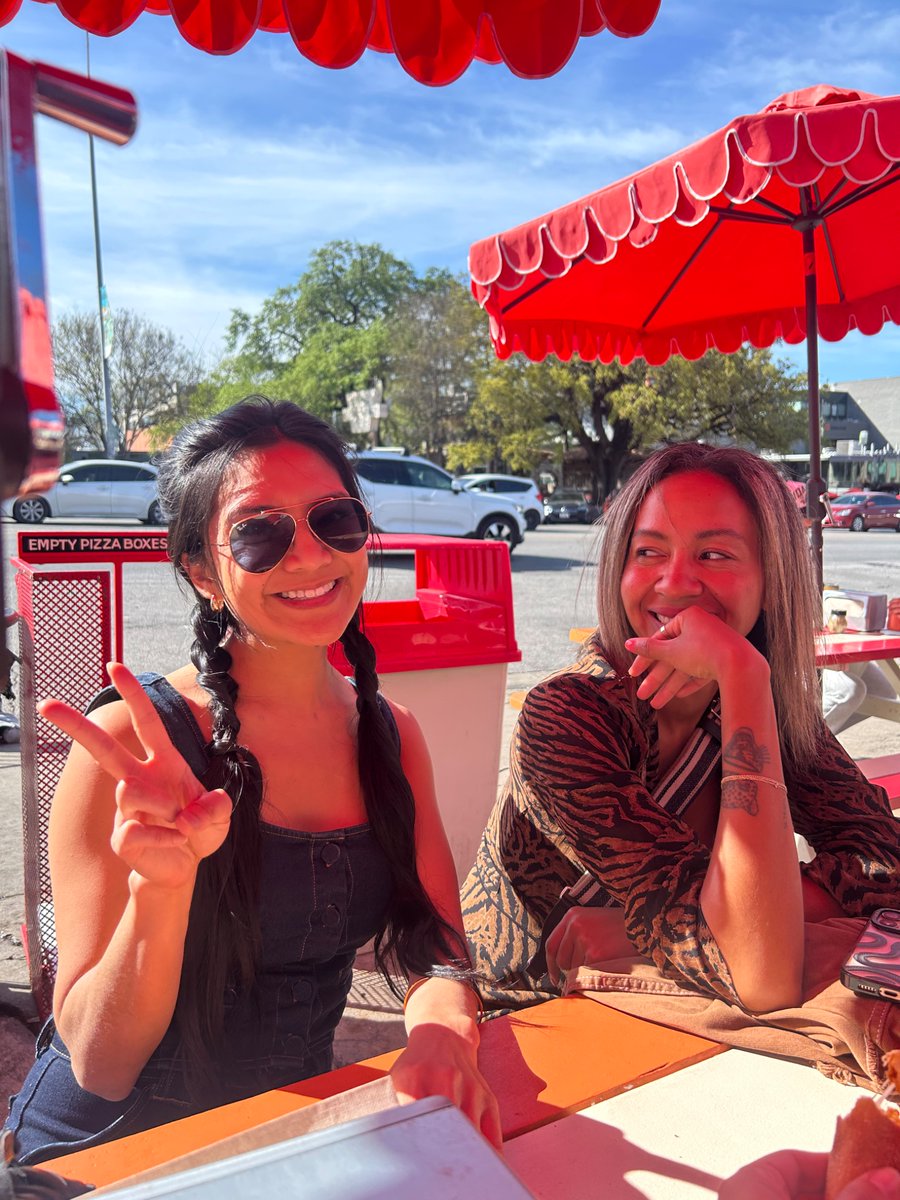 Polyphobic Paige 🛼🤍 tweet media