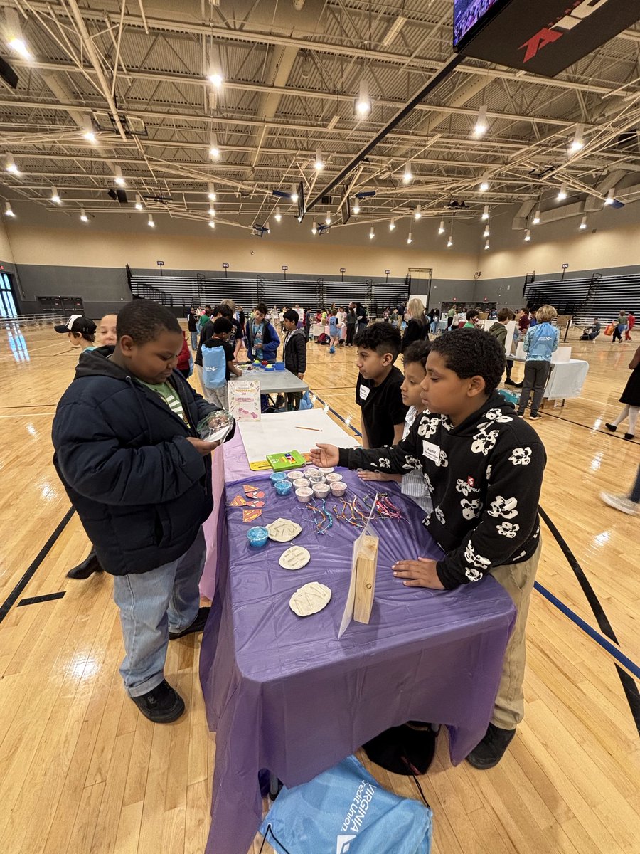 LaburnumES tweet media