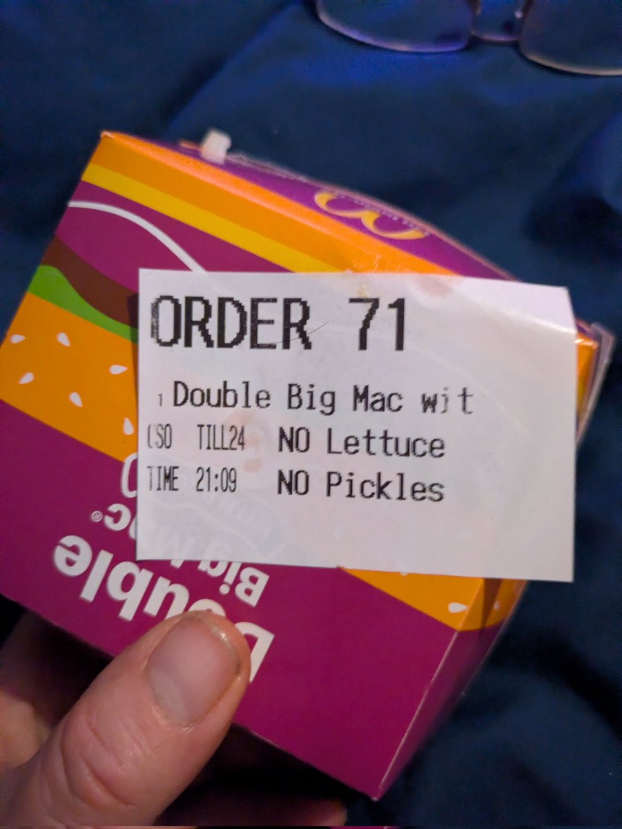 AndrewDurrans's tweet photo. @McDonalds how is this a double big Mac with bacon https://t.co/KNYBc08Dsc