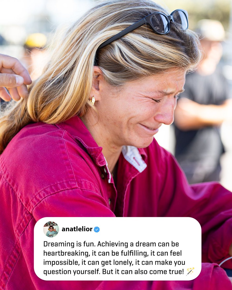 World Surf League tweet media