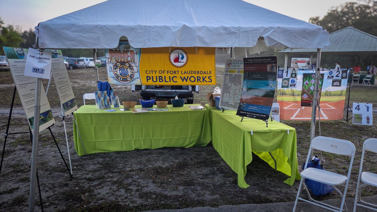 FTLCityNews's tweet photo. ICYMI: #TeamFTL had a great time connecting with the community at Water Matters Day on Sat 3/14! 💧 At our table, attendees tested their knowledge with fun water conservation trivia and learned about ways to save water at home, including the @ConservationPays Toilet Rebate Program. 🚽 
Learn more at https://t.co/vBKORBj3Hx
Thank you to everyone who stopped by to learn and make a difference. 
Together, we’re helping protect our water resources for the future. 💙
🏷️ @BrowardEnv