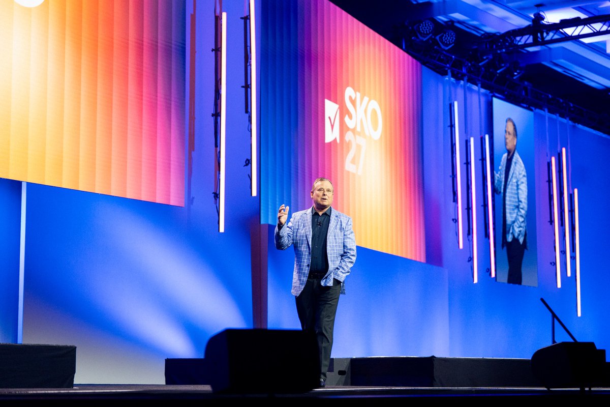 Smartsheet tweet media