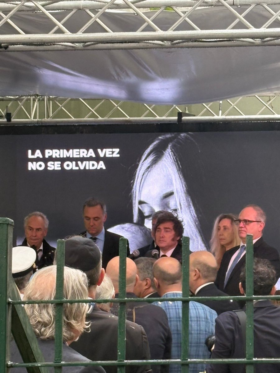 CSW Latinoamérica tweet media