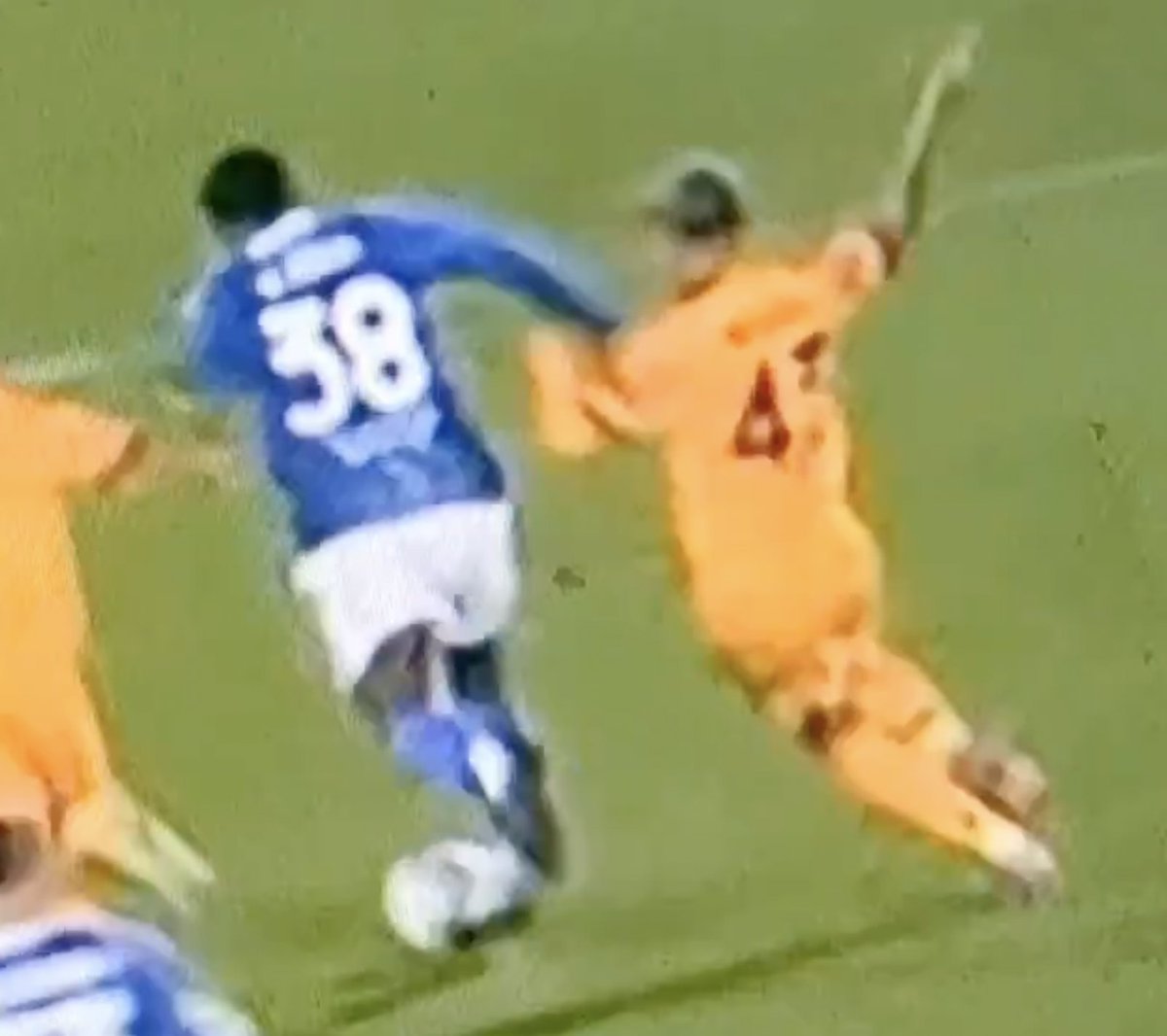 Ecce Bomber tweet media