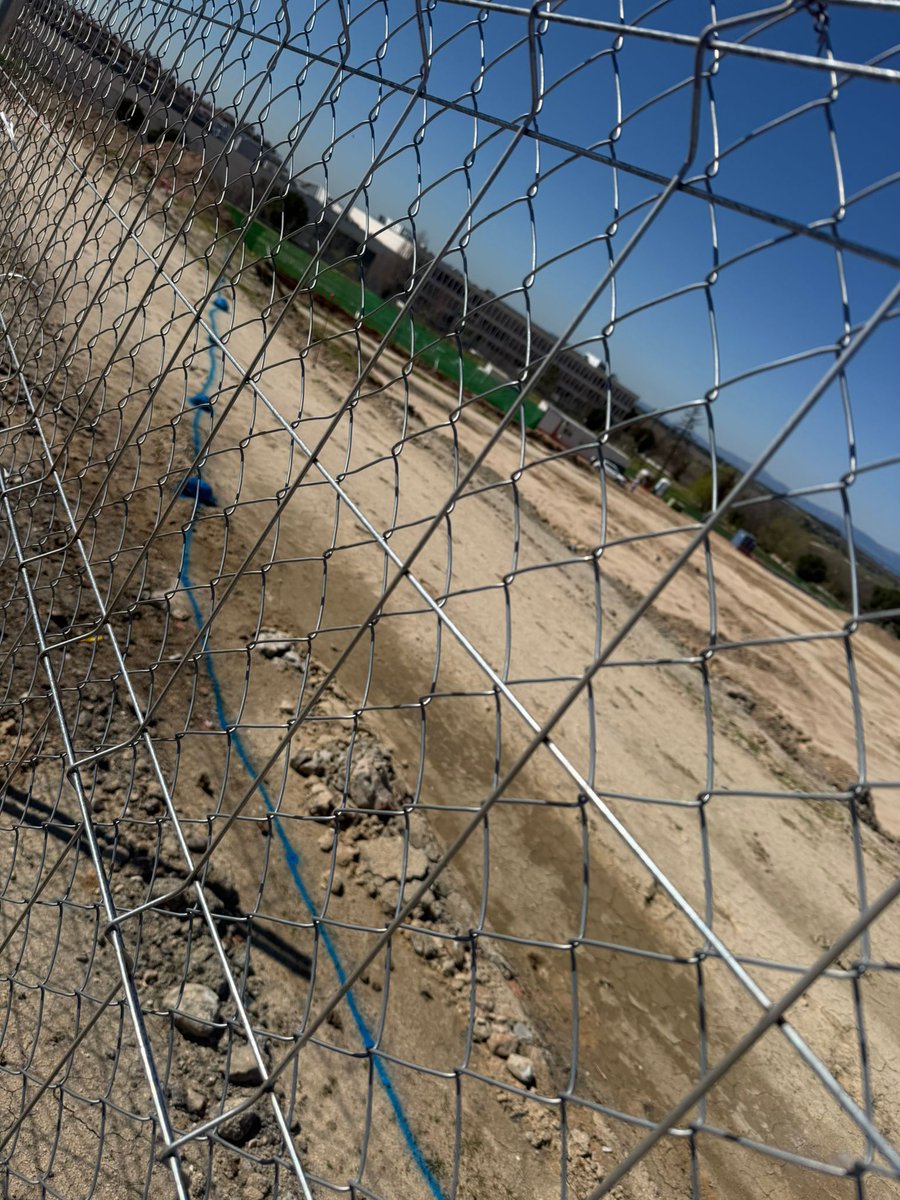 Asociación Vecinal Montecarmelo tweet media