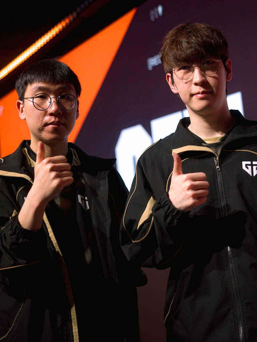 LoL Esports tweet media