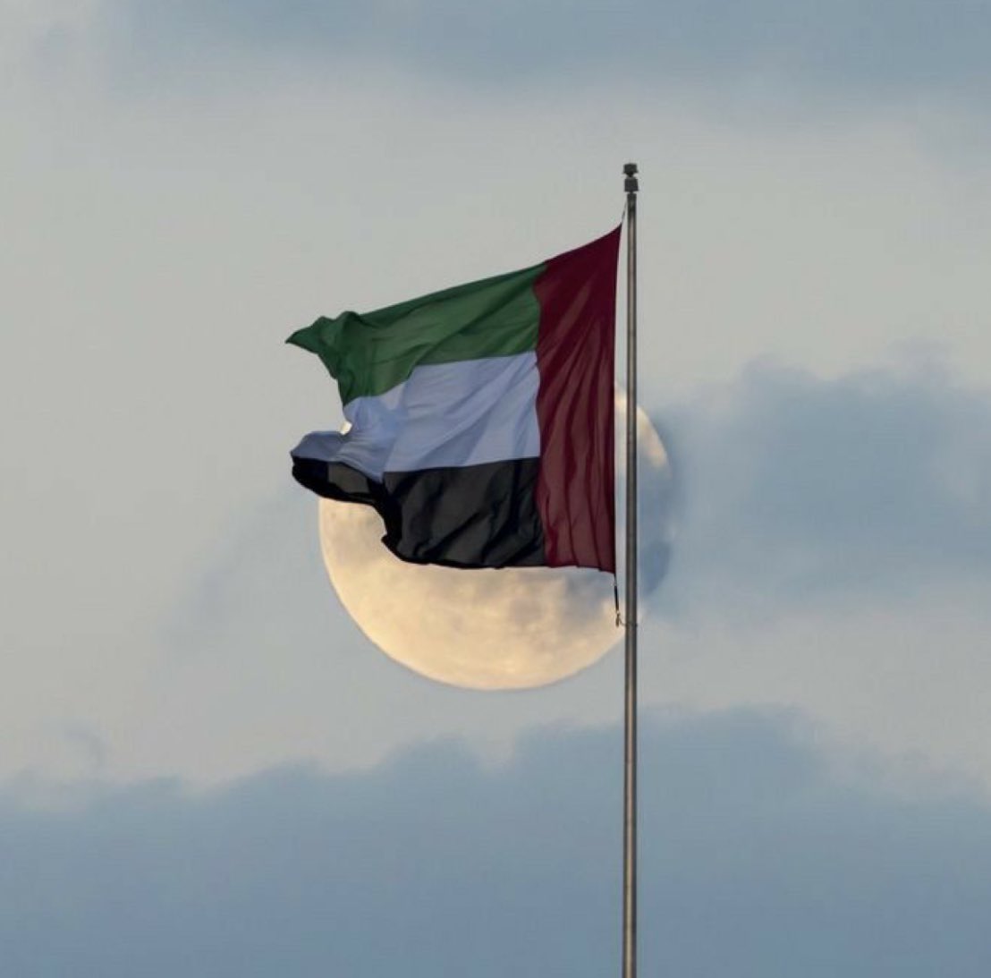 IVl0HD's tweet photo. ﴿رَبِّ اجْعَلْ هَٰذَا الْبَلَدَ آمِنًا﴾  🇦🇪 https://t.co/7mvXSxWwg9