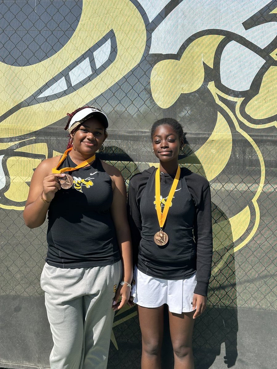 EC Hornet Tennis tweet media