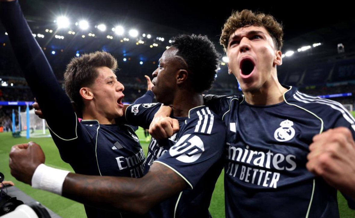 ثالث سنه على التوالي نطردهم ويحمدون ربهم ان مجموع المباراتين فقط ٥ اهداف لانه بالحاله الطبيعيه بتوصل ٧-٨ وحنا مرتاحين ولكن حمدلله على كل حال

هاتوا البايرن هاتوا الاصلع الثاني هاتوا ثاني انفخ مدرب بعد ارتيتا