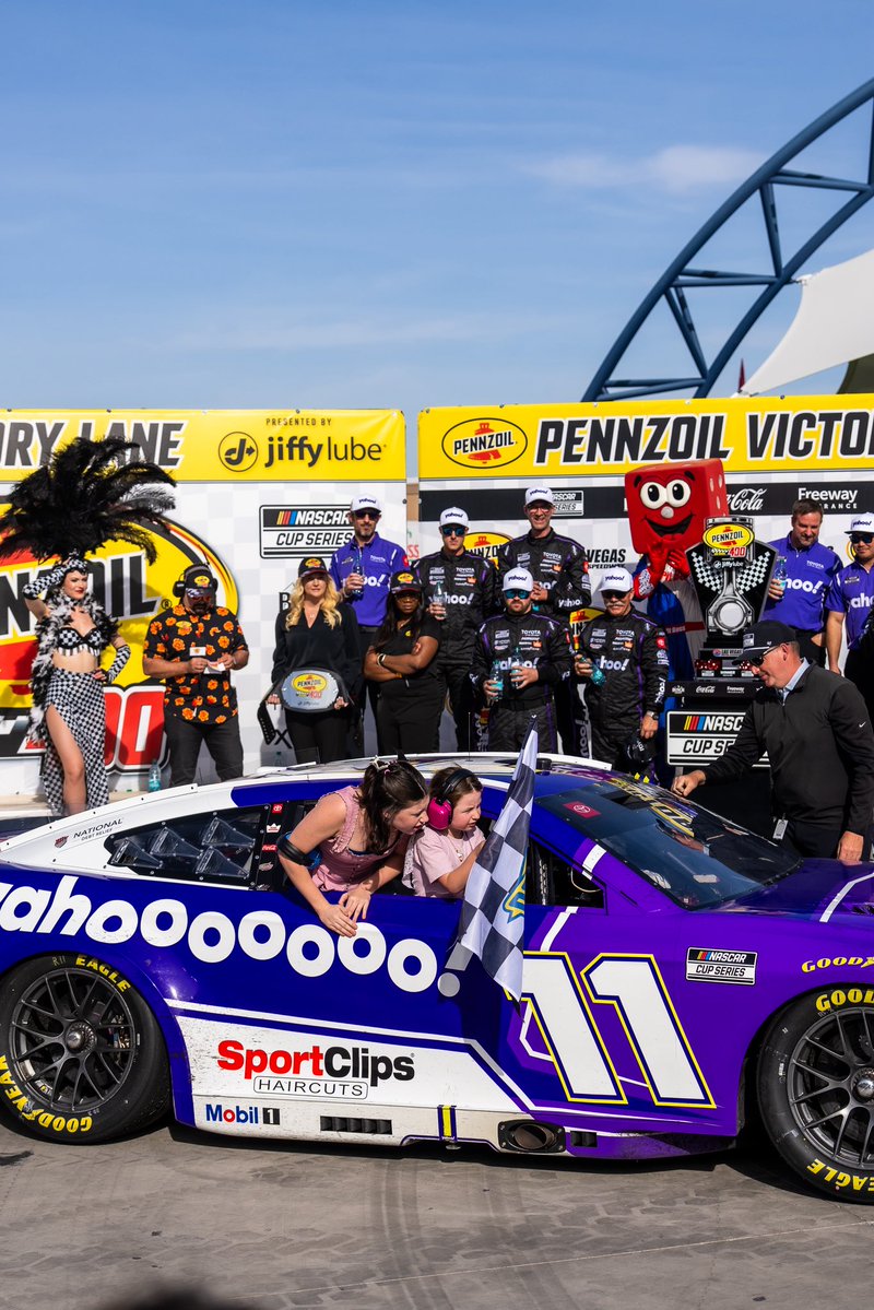 On Location tweet media