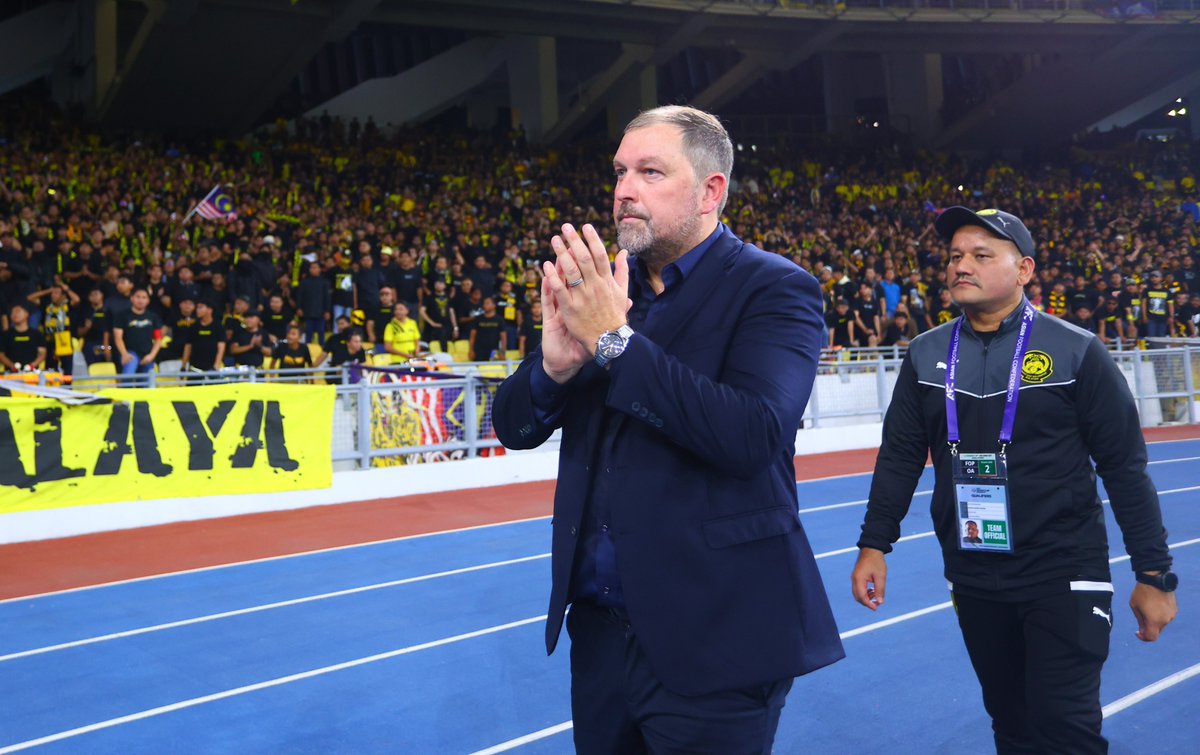 Front Page Football tweet media