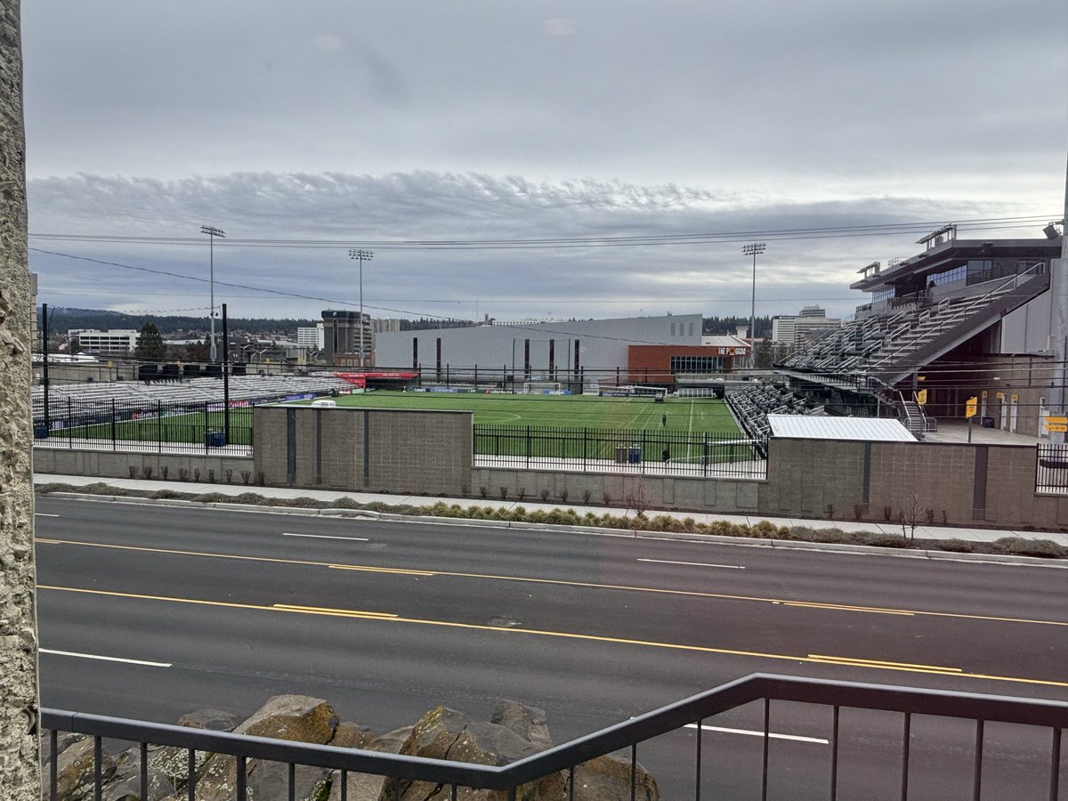 Melissa Luck ☘ tweet media