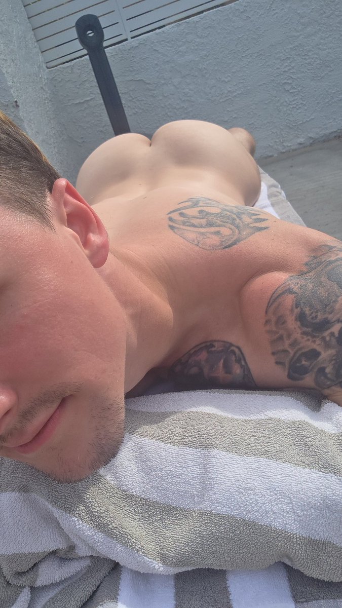 Nick Curious tweet media