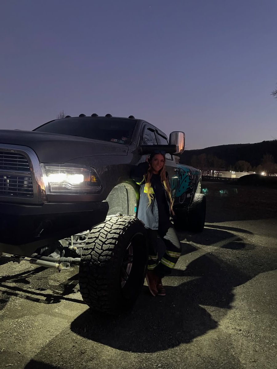 Mickayla VanBuren tweet media