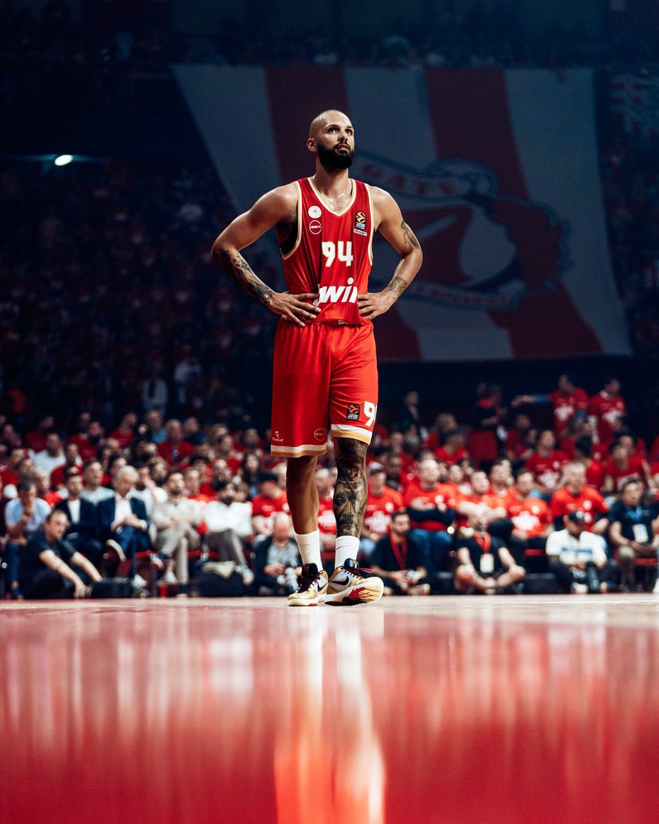 🤘Gio 🏀🔴⚪️ tweet media