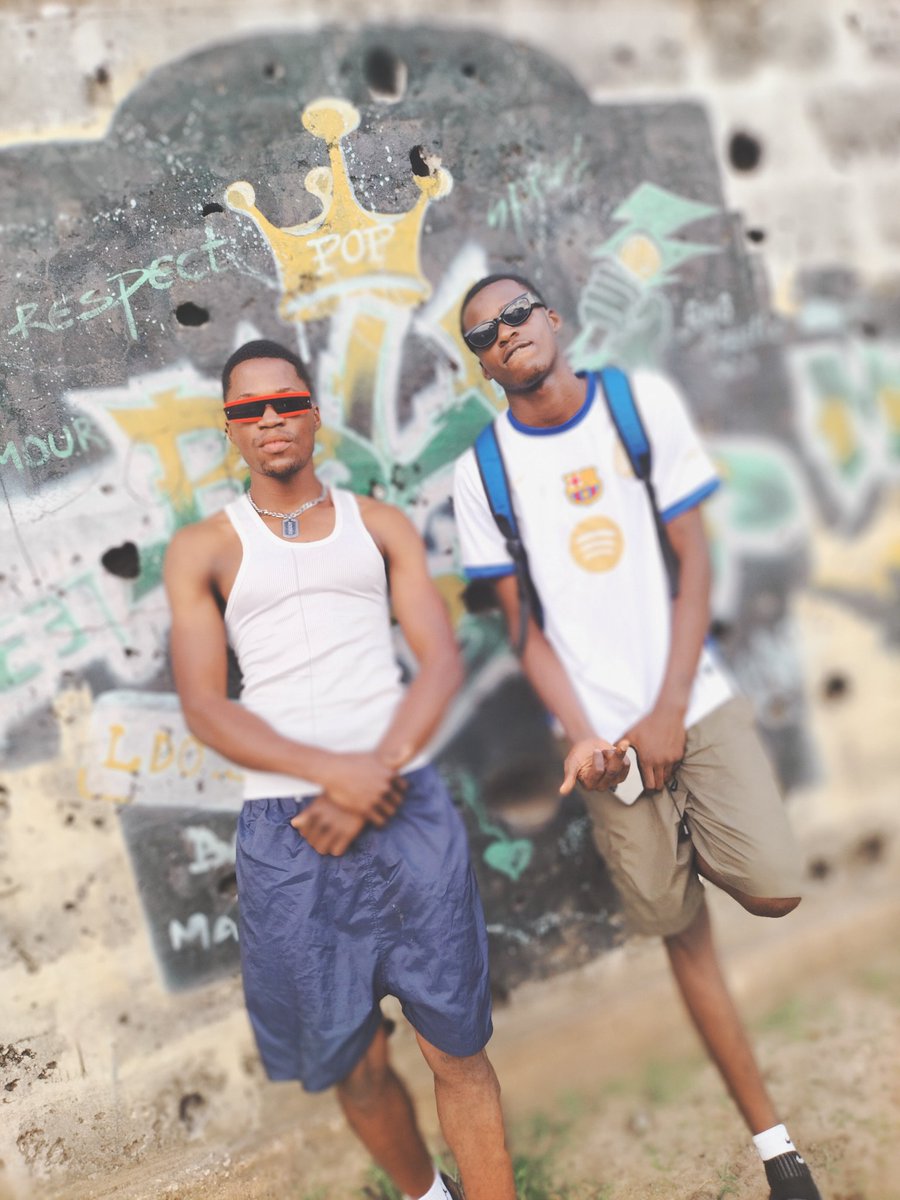 AbelmnzOfficiel's tweet image. Nibo kwa 💫 #viralshorts #viralcare @undefined237 @DonnaG30050