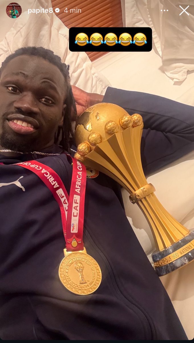 2knjSN's tweet photo. LES JOUEURS SÉNÉGALAIS 🇸🇳 SUR INSTA 😭😭😭😭😭😭

VA FALLOIR ALLEZ LEUR PRENDRE DANS LES MAINS LEURS MÉDAILLES 😭😭😭#can https://t.co/2gz8TEOwVT