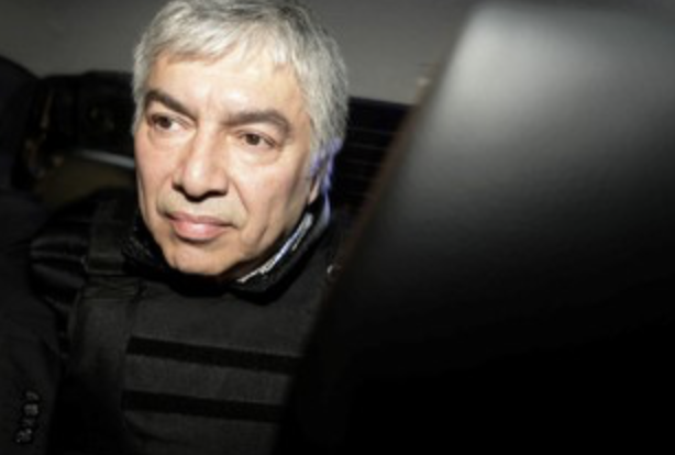 Le pregunto a un juez cuántas causas llegaron a su fin por la ley de inocencia fiscal, que al ser más beneficiosa al imputado se le aplica retroactivo un aumento hasta 9900% en los límites. “Mejor pregunta es cuántas me quedaron”. Múltiples fuentes me comentan que se sobreseyó al