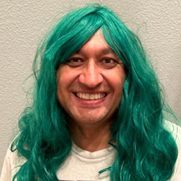 Snehalstocks's tweet photo. So I figured… if I’m going to complain about my hair getting long and annoying, I might as well put it to good use.

For the past year, I’ve been growing it out... yes, through awkward stages, questionable styles, and more bad hair days than I care to admit... Read-> https://t.co/BeGYwQghPL