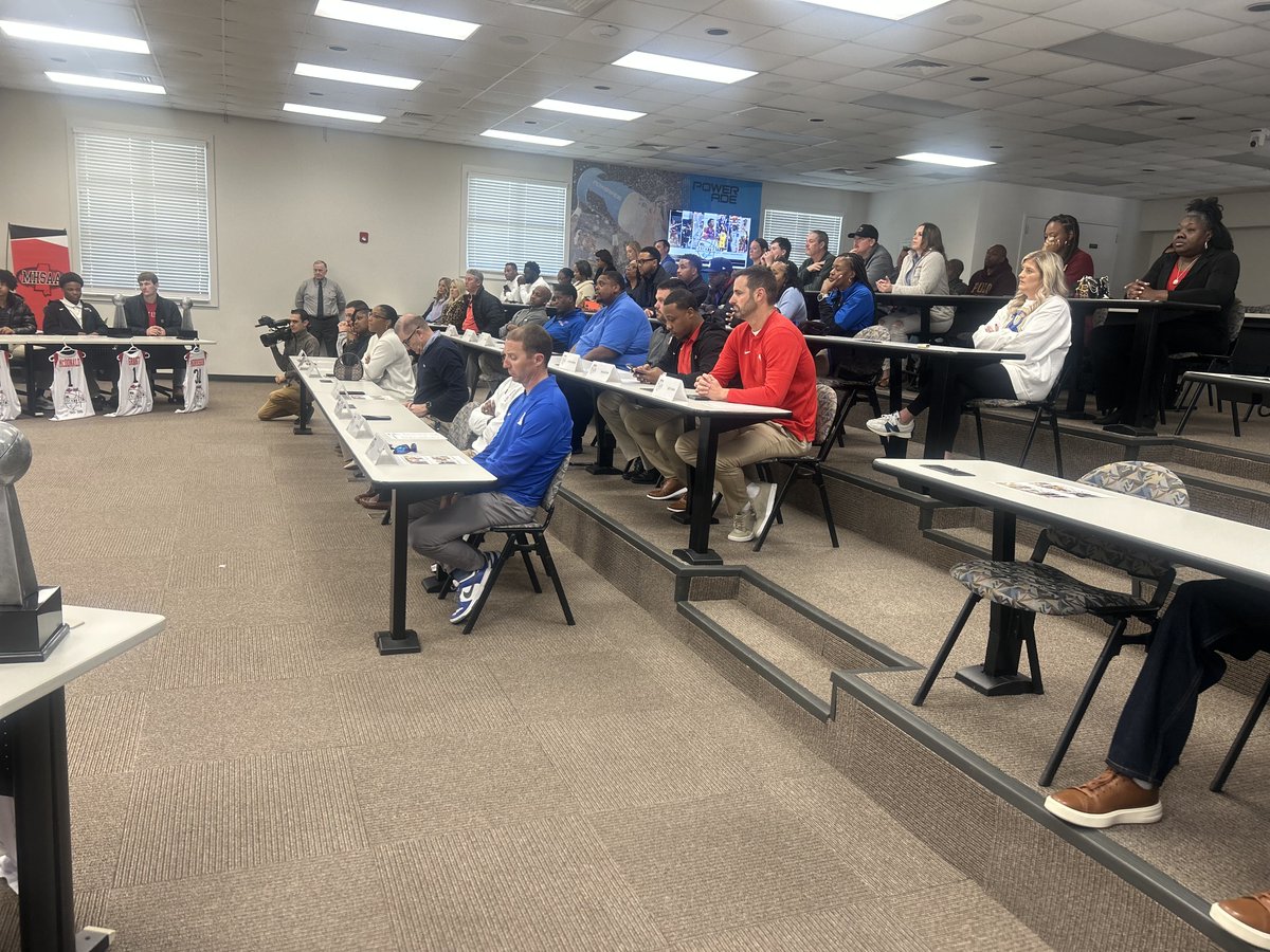 Mitchell Williams tweet media