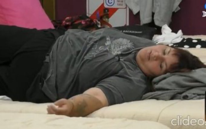 kry72227's tweet image. Esta no piensa lavar la remera un día al menos #granhermano #gh #yipio