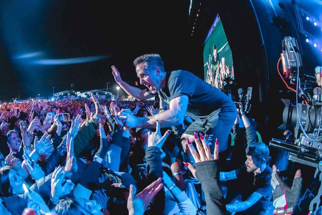 Simple Plan Brasil tweet media