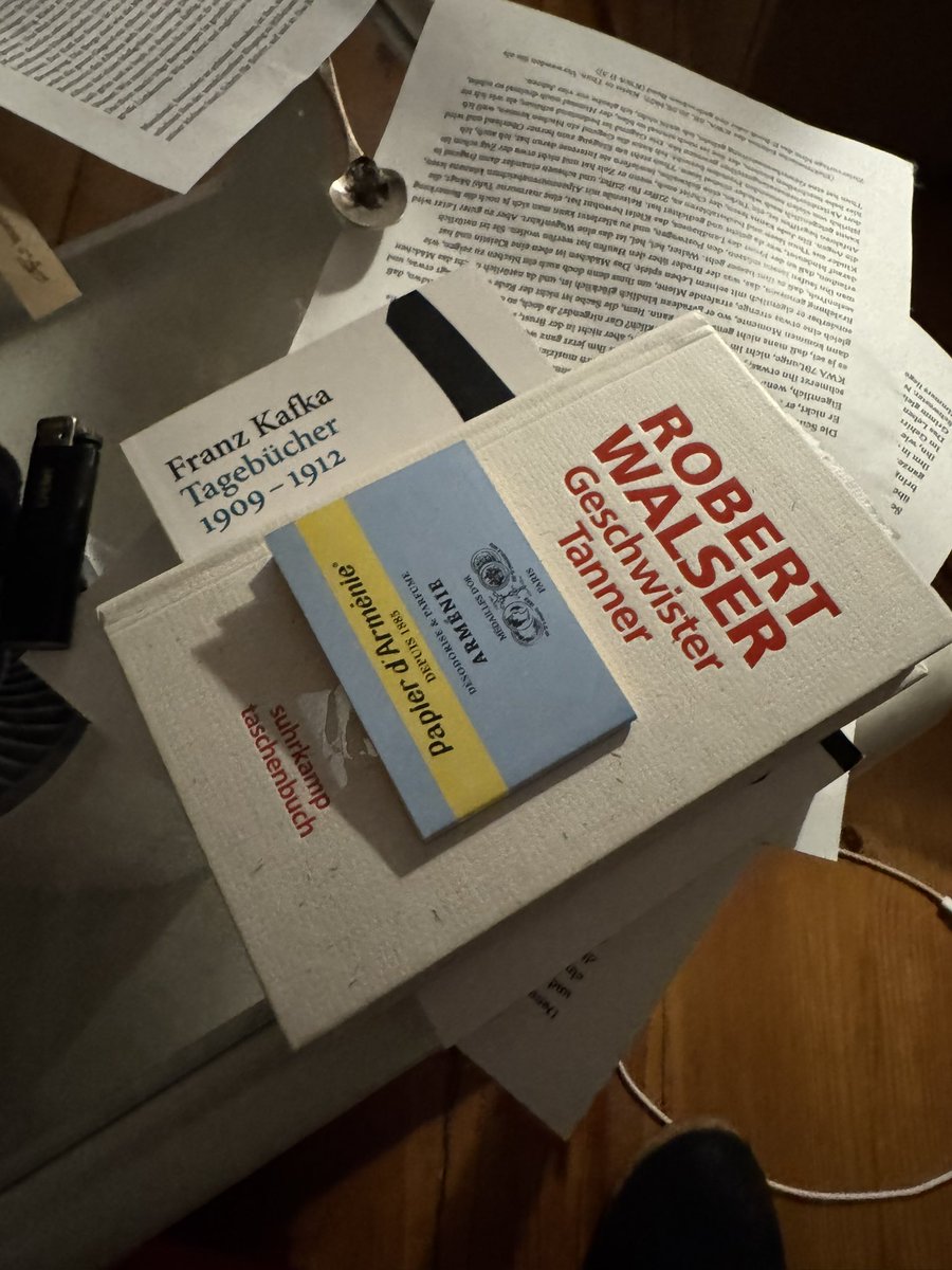 s3ligman's tweet photo. spent money on paper today https://t.co/2xjpPxlxRU