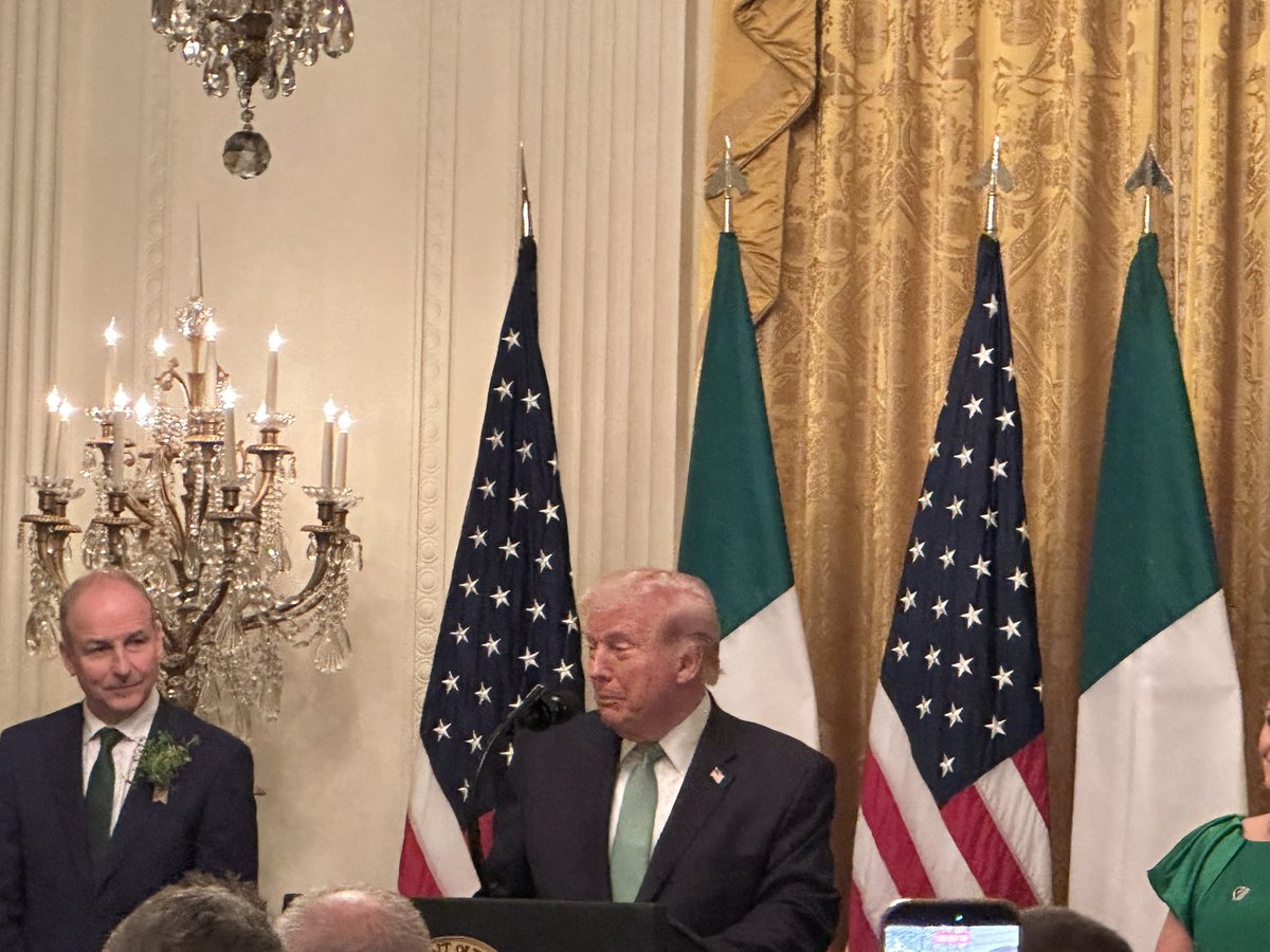 Scott Walker tweet media