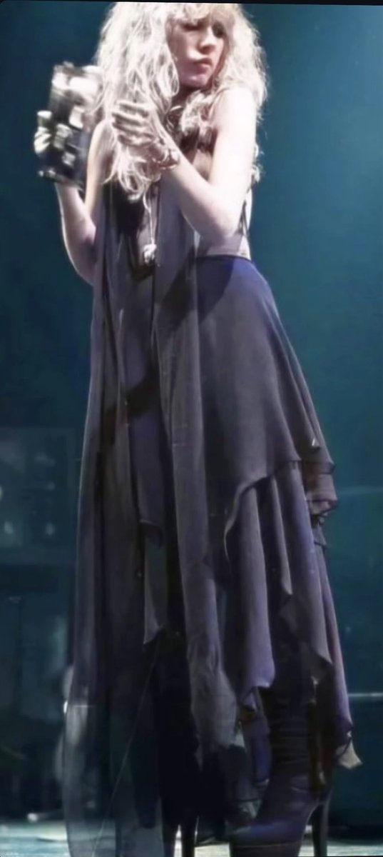 Dj4Jg2's tweet image. Natalie McQueen’s #Instagram 
“Oscar’s 2026. McQueen in McQueen. What a moment for us 💜 💕 #nataliemcqueen #personalstylist #oscars2026 #alexandermcqueen #saintlaurent dream team 🙏🏼 #jenjb #clintdanger  Jen_ONeill_Style