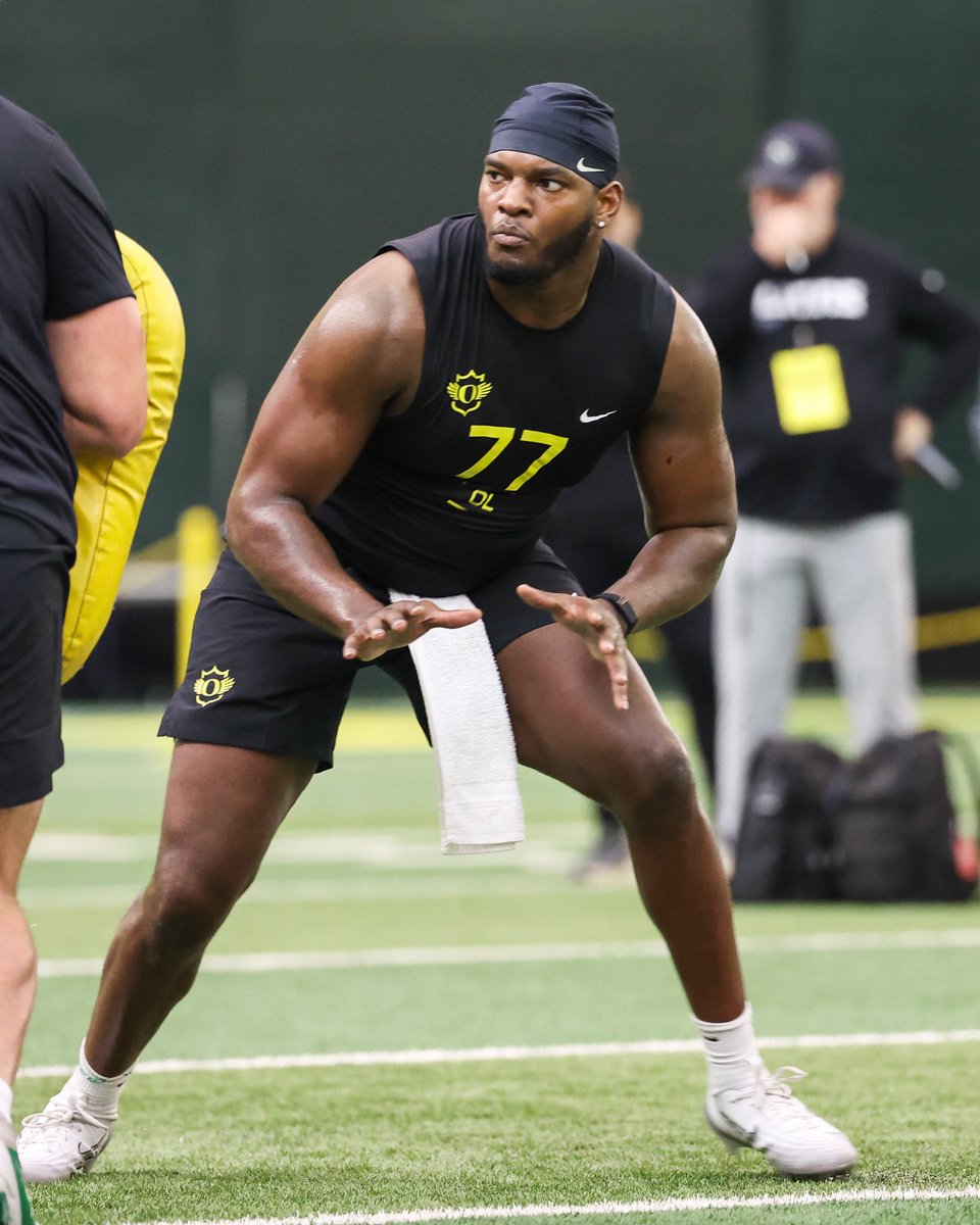 Oregon Football tweet media