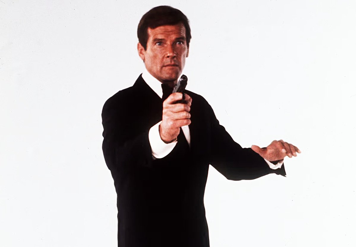 The Roger Moore Fan tweet media