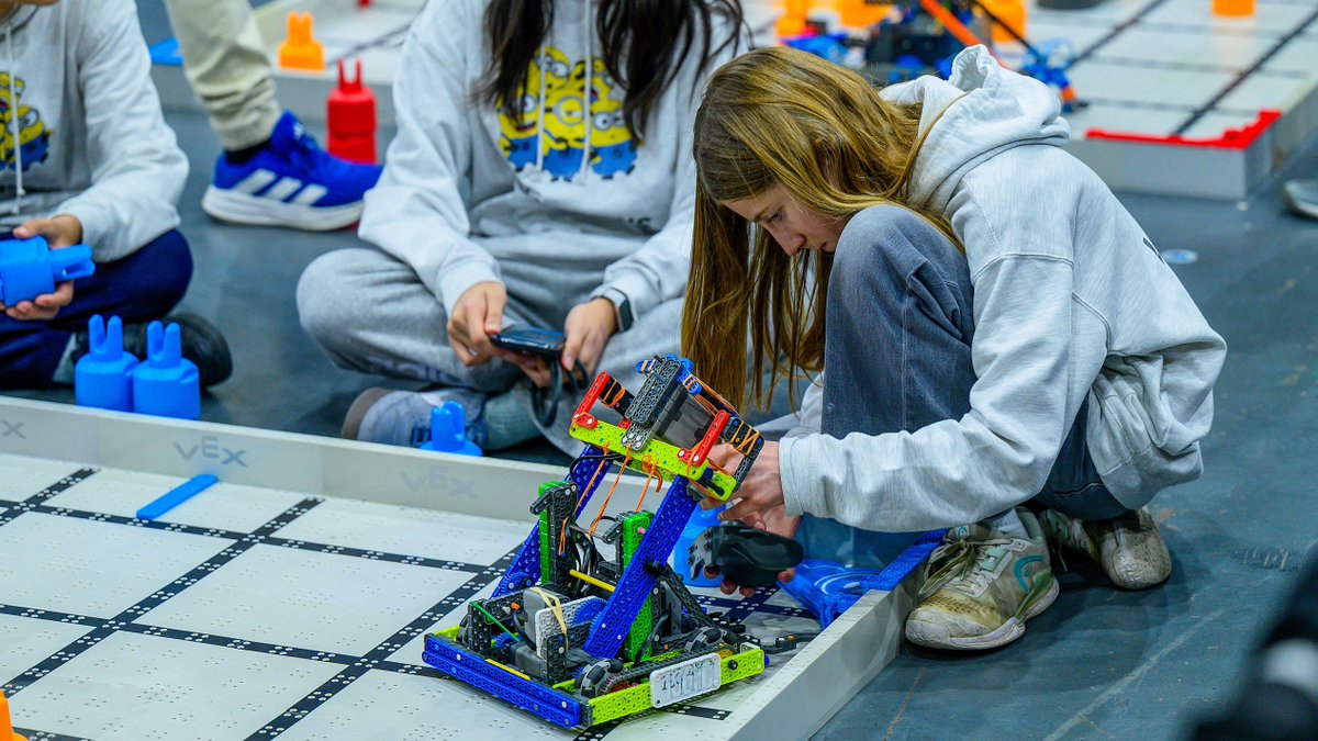 VEX Robotics tweet media
