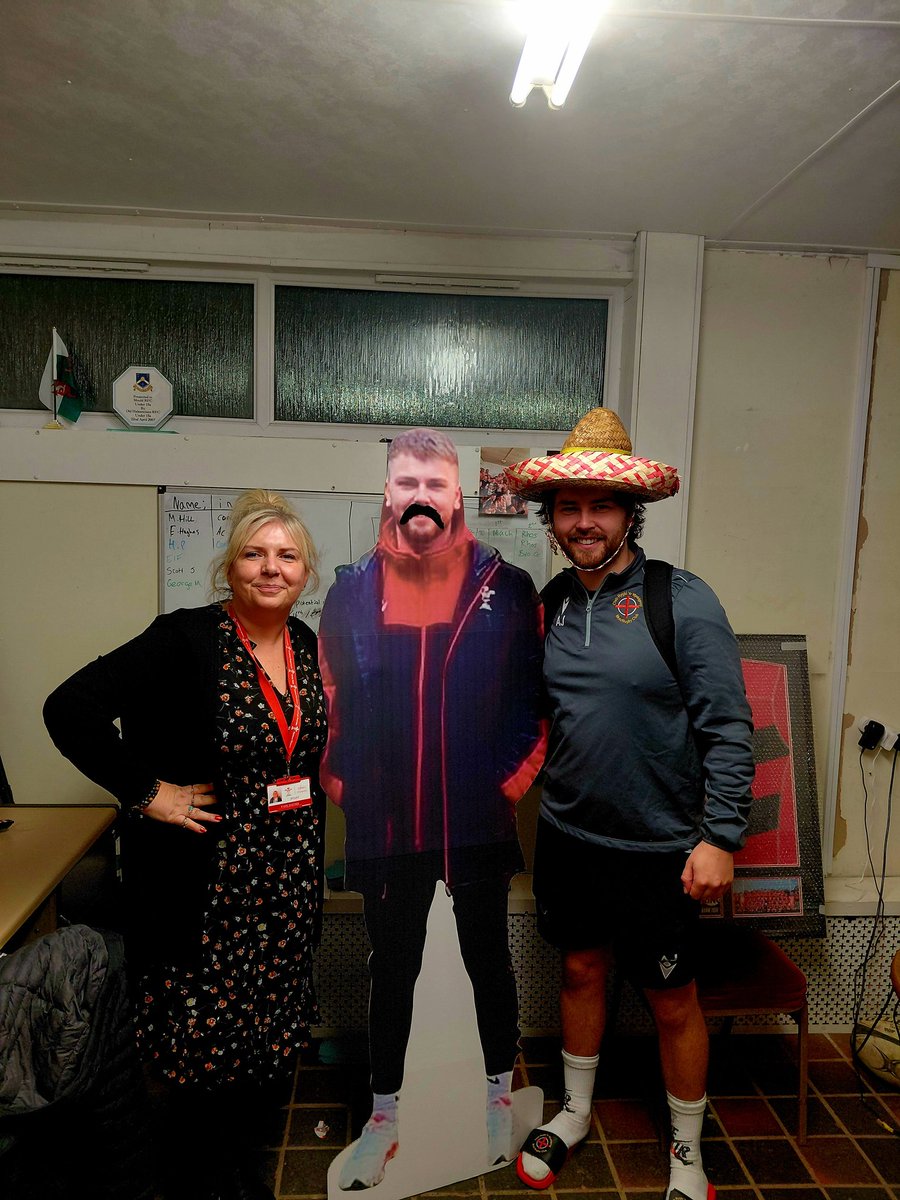 Faye Davies tweet media