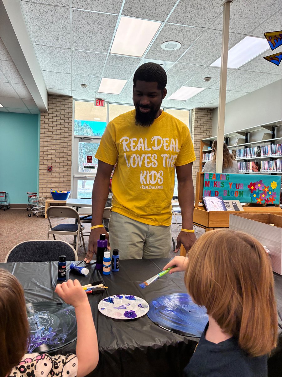 RealDealCares tweet media