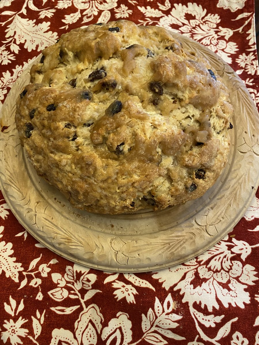 snoopysrevenge's tweet image. It wouldn’t be St. Patrick’s Day without my famous Irish Soda Bread! Hope everybody’s having a good day! Don’t drink too much!
#LuckOfTheIrish 🍀🍀🍀#AMCNEVERLEAVING 🍿🍿🍿