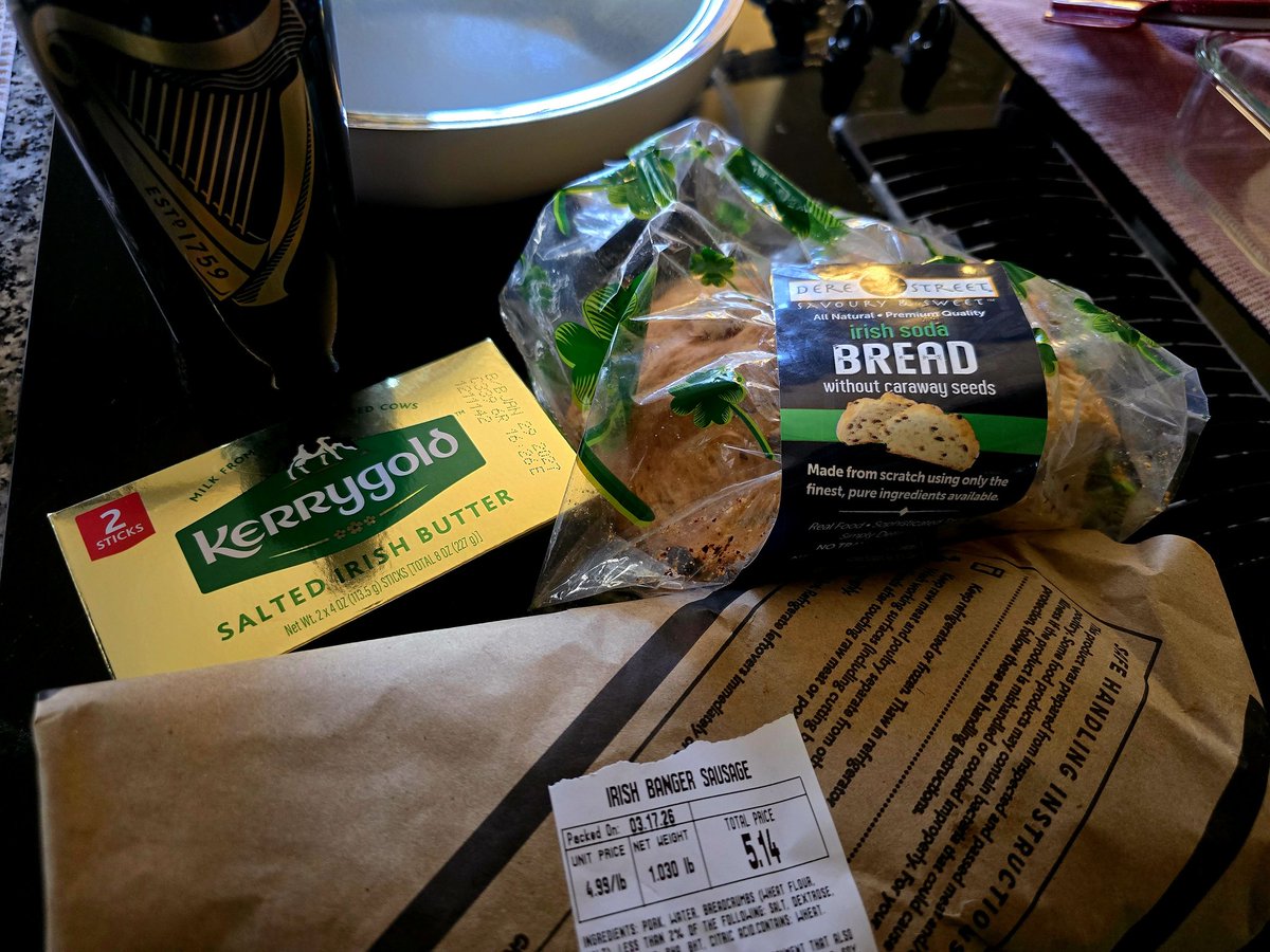 De La Feld tweet media