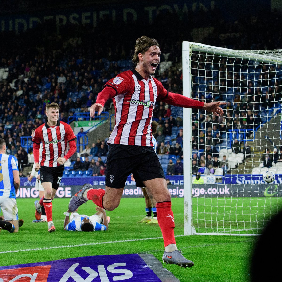 Lincoln City FC 🇺🇦 tweet media