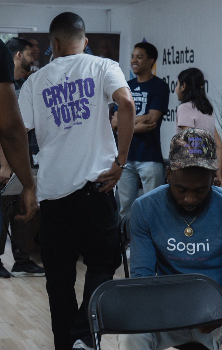 Ant. Mathis 🛸 tweet media