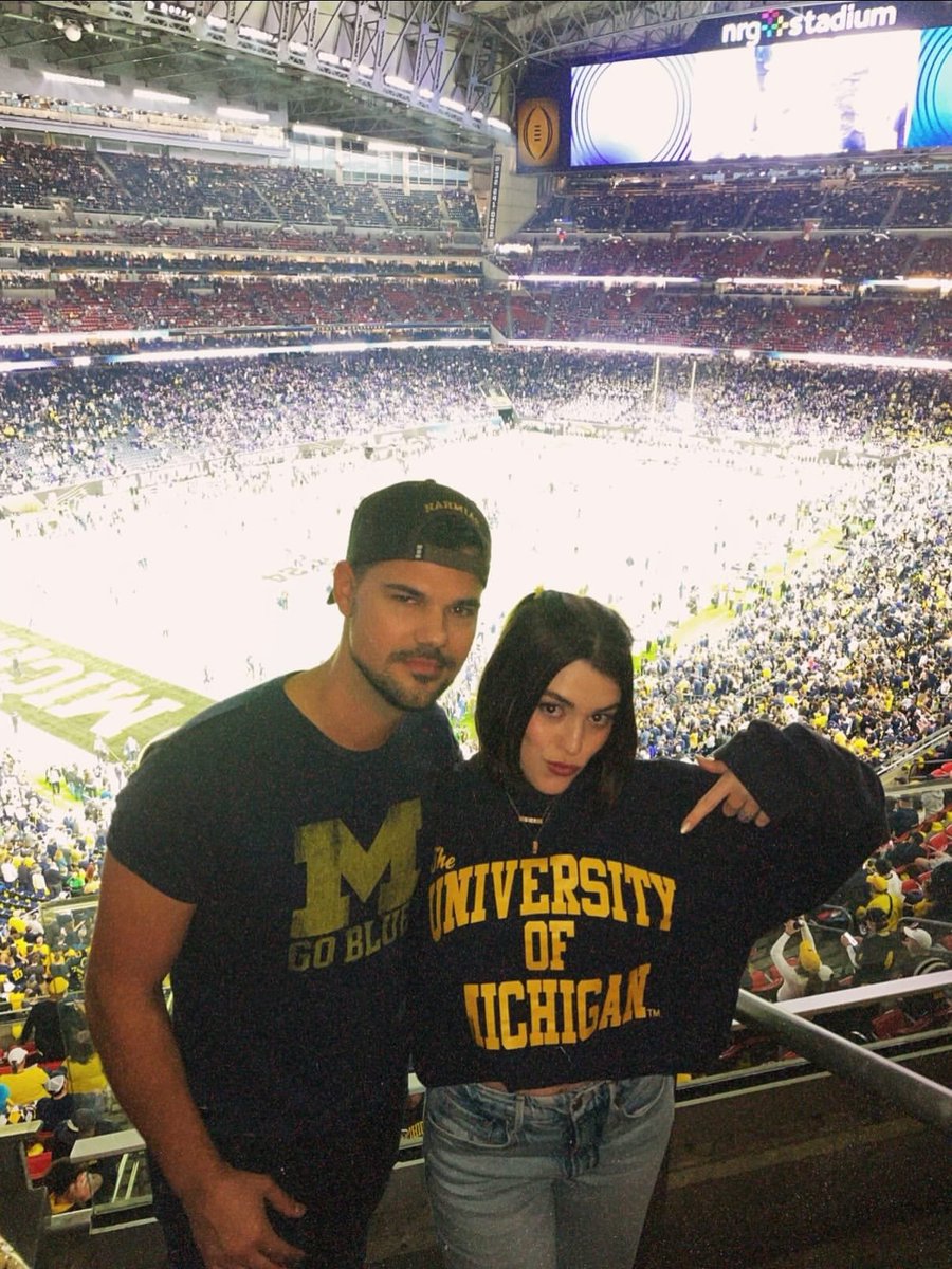 TLautnerBRsite's tweet photo. 📲| Taylor Lautner via Instagram Feed https://t.co/s0wcLNi0iS