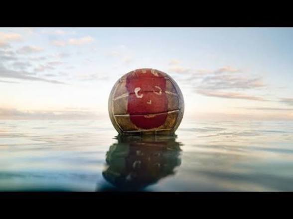 前田麦 tweet media