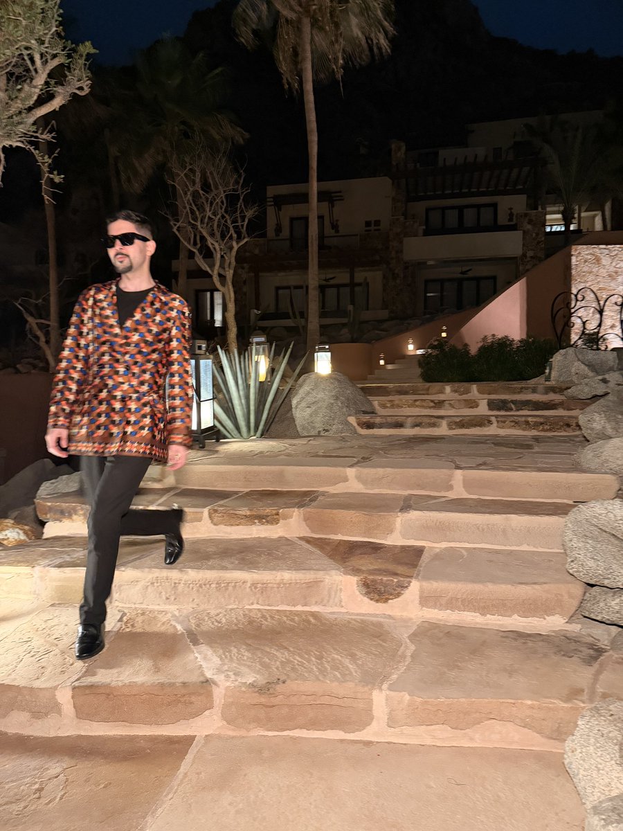 misterlouieg's tweet photo. *walking back to X like* hey y’all. https://t.co/cINmhcr8Dc